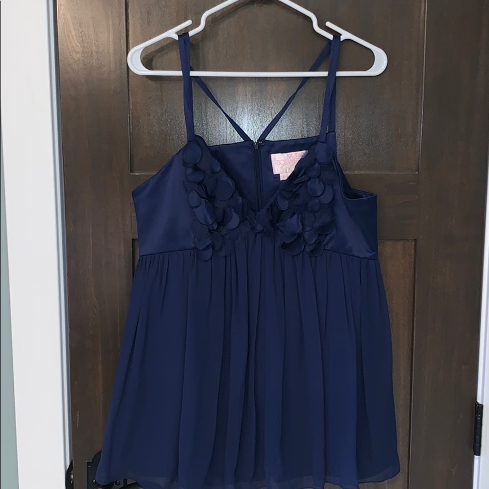 Babydoll like navy blue top.